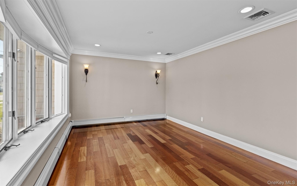 392 Philadelphia Avenue - Photo 9