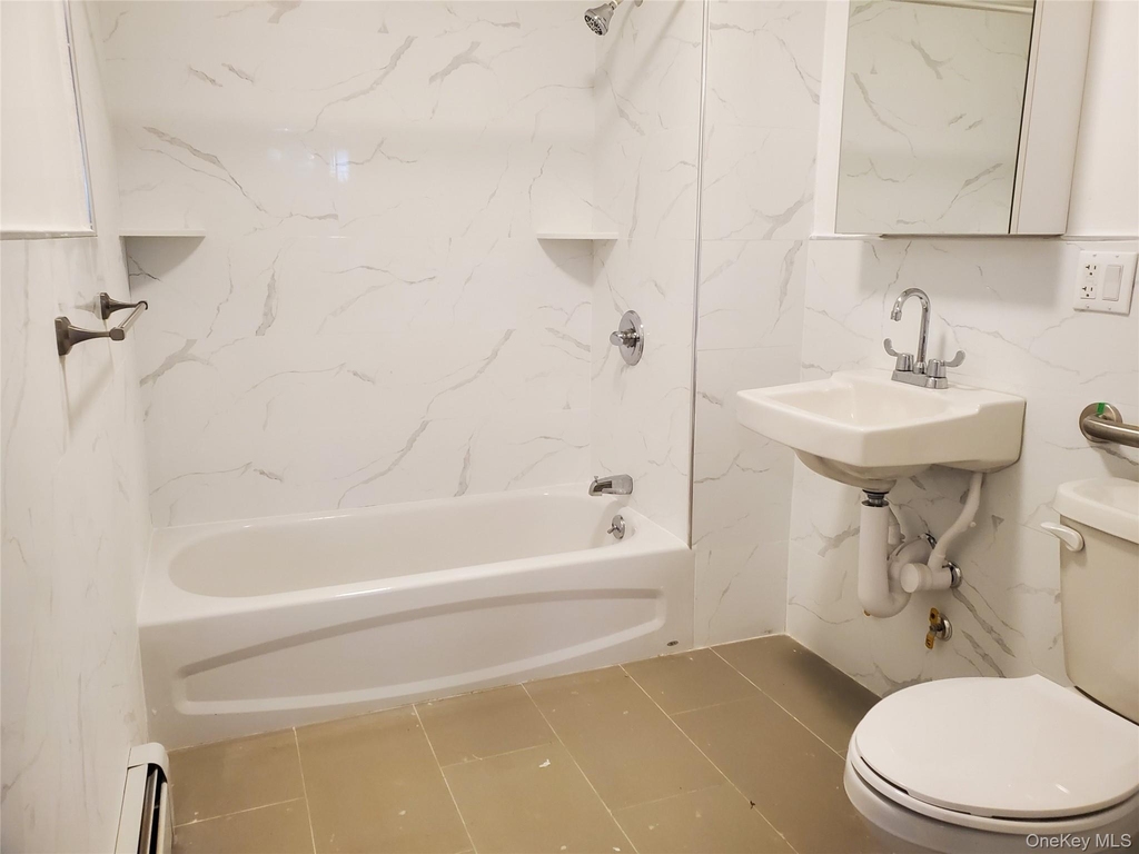 6-05 129st Street - Photo 5