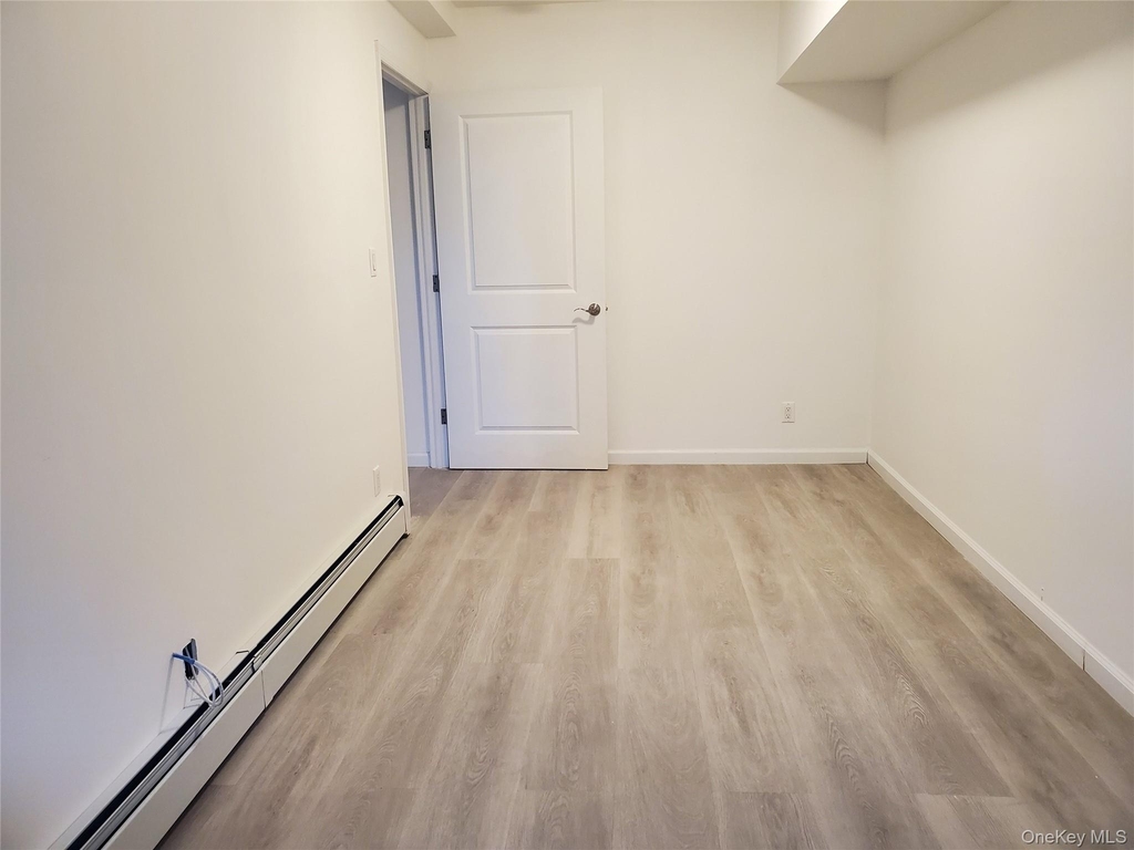 6-05 129st Street - Photo 4