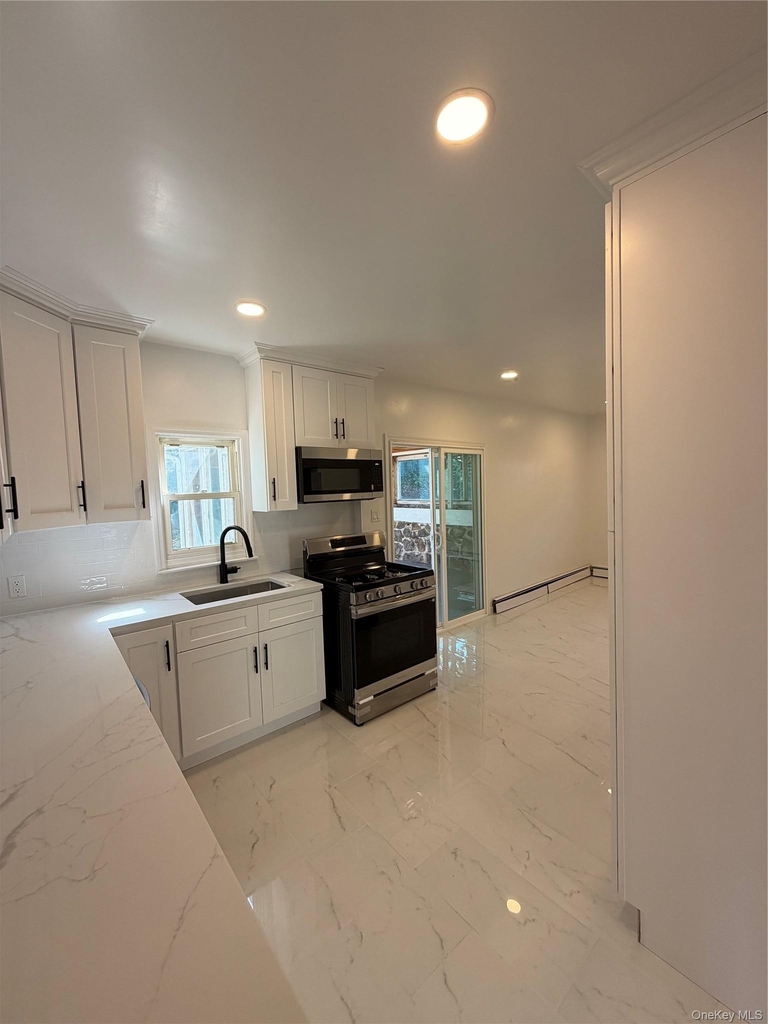 23 Mansion Avenue - Photo 4