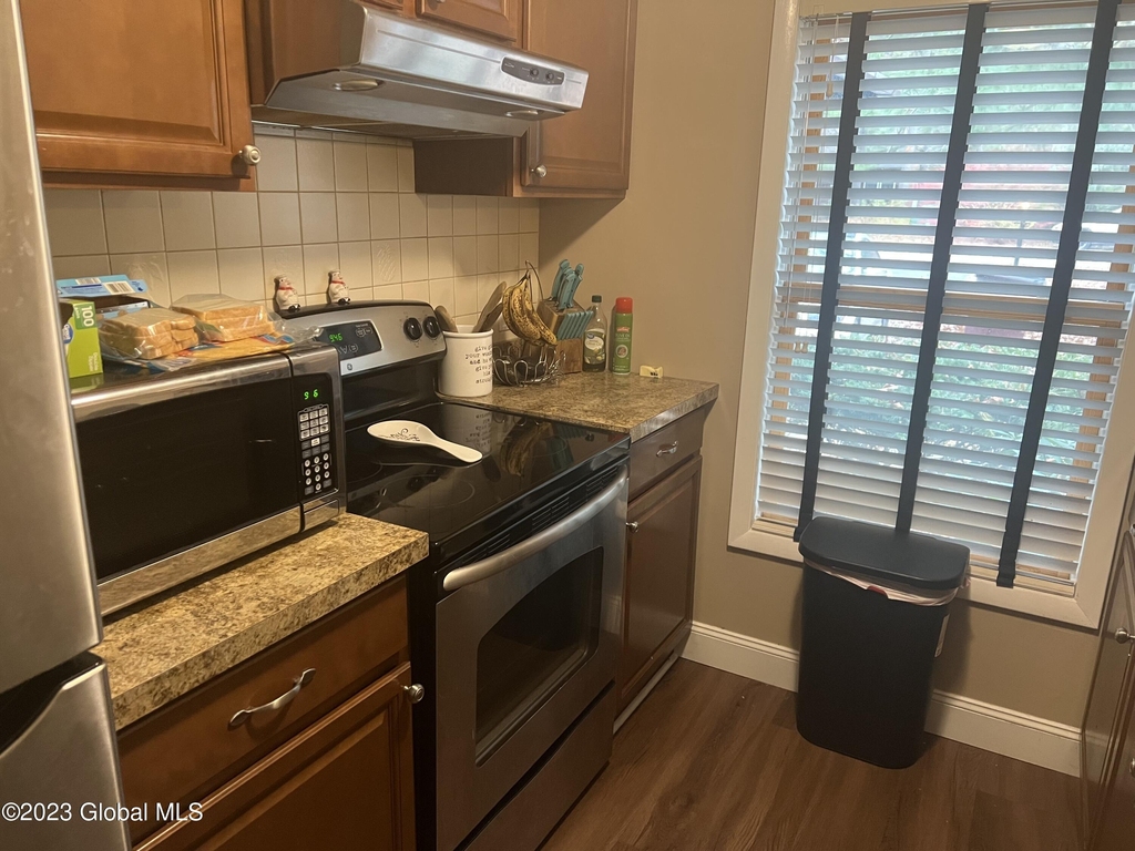 93 Thimbleberry Road - Photo 1