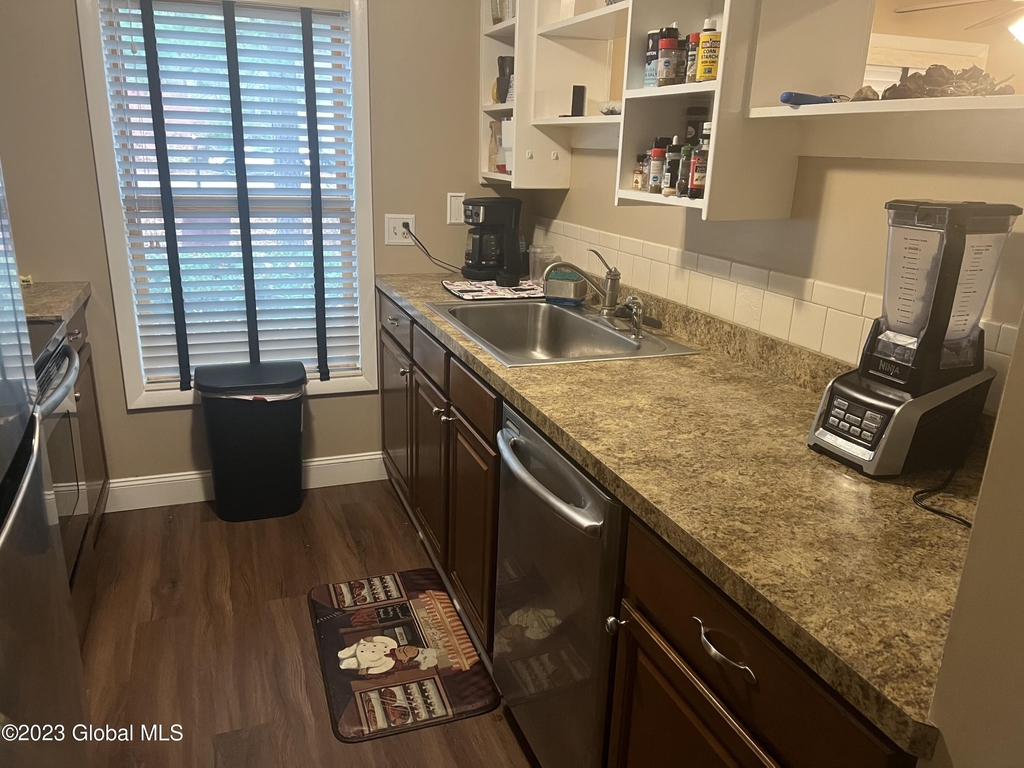 93 Thimbleberry Road - Photo 2