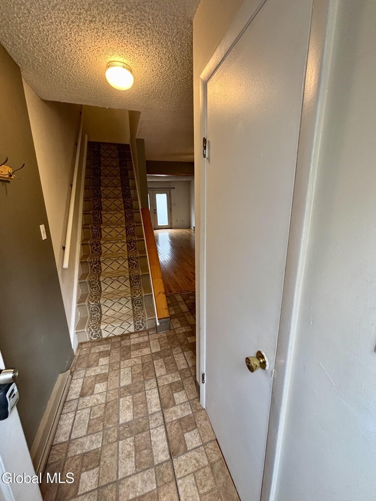 24 Maxwell Drive - Photo 2