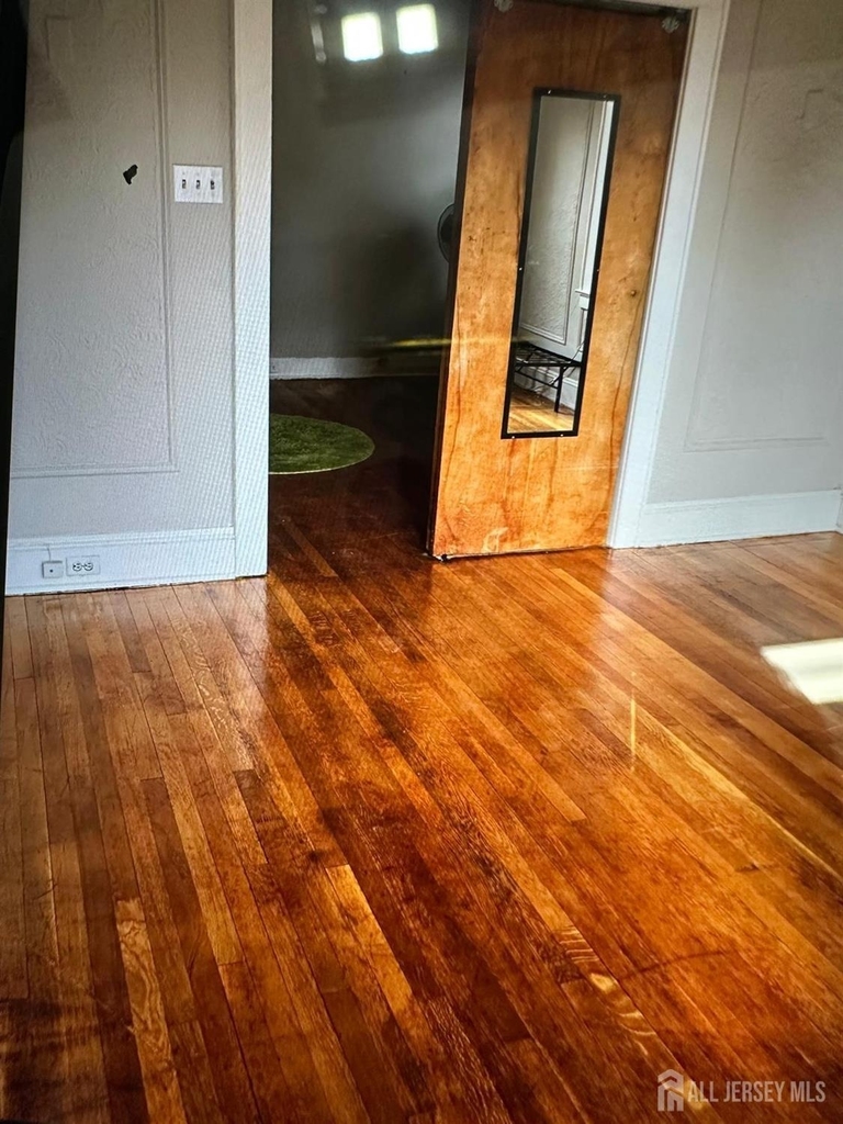 326-328 Cedar Avenue - Photo 1