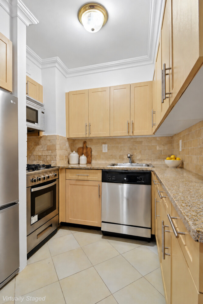 401 W 56th Street - Photo 3