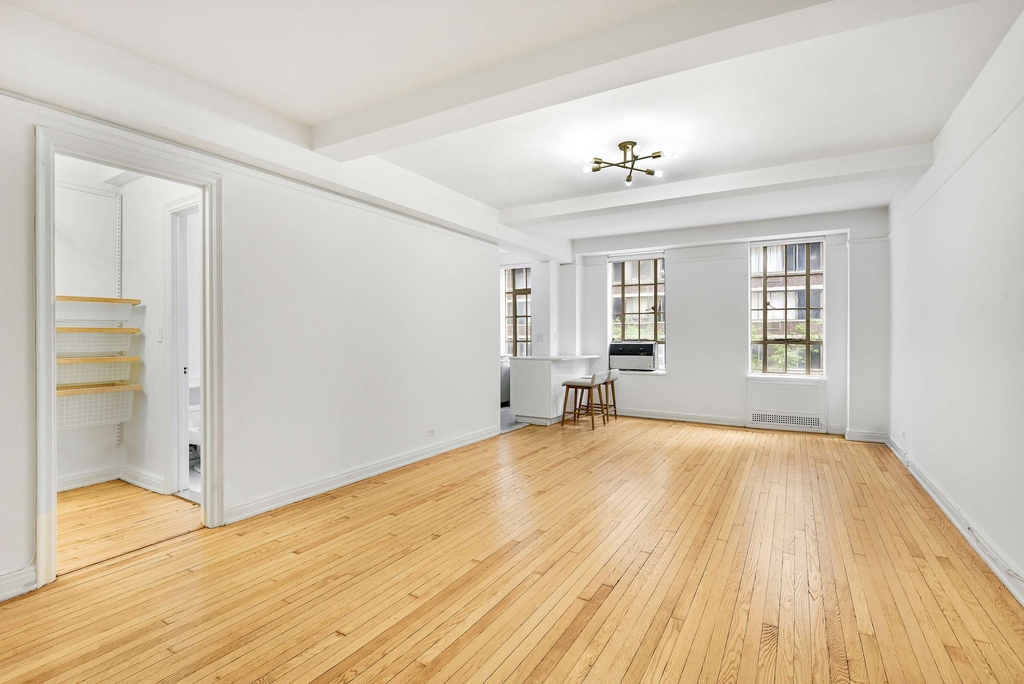 333 W 56th Street - Photo 0