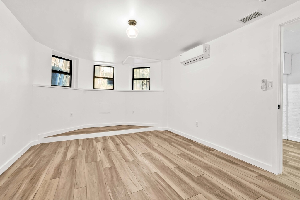 59-12 Madison Street - Photo 3