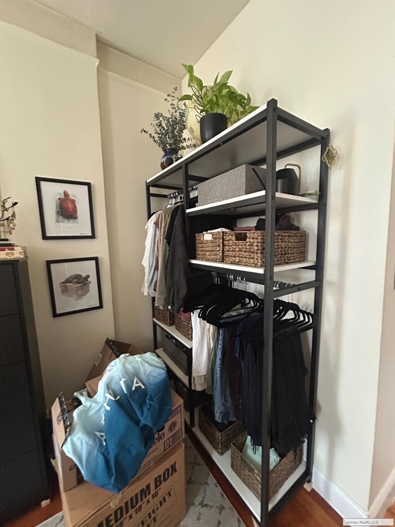 330 E 76th Street - Photo 5