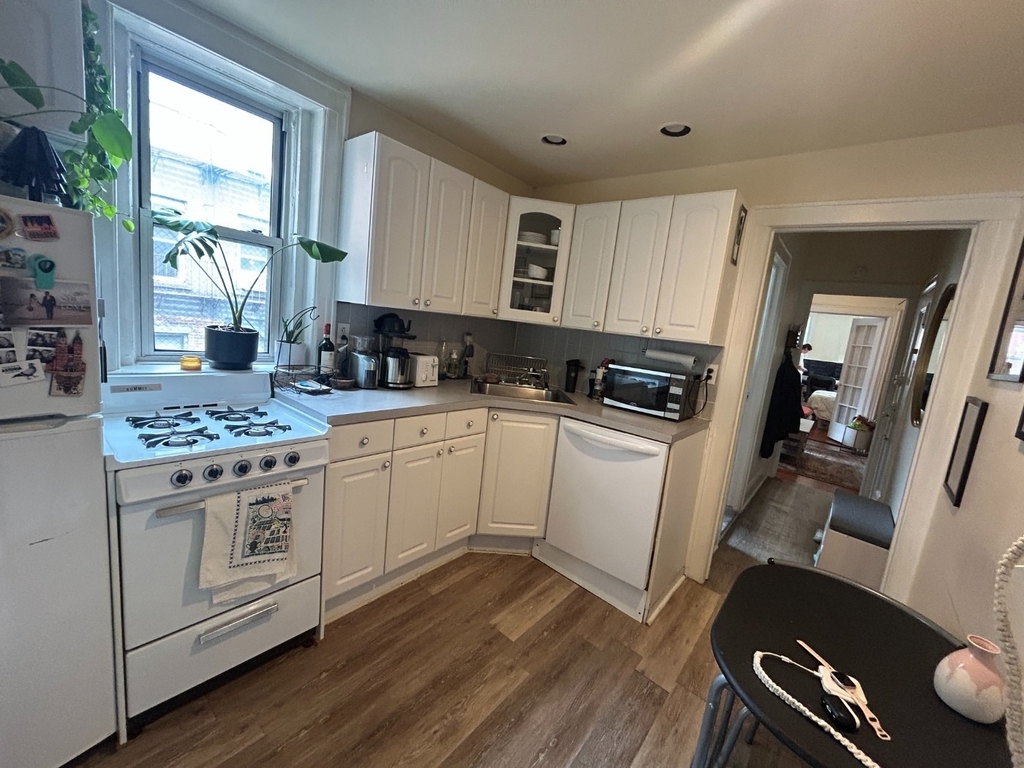 330 E 76th Street - Photo 22