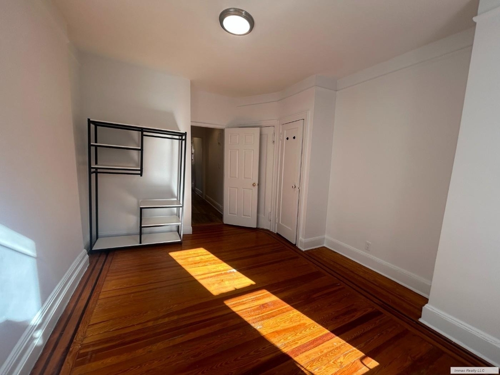 330 E 76th Street - Photo 13
