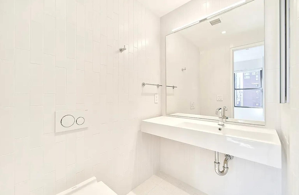 237 Madison Avenue - Photo 10