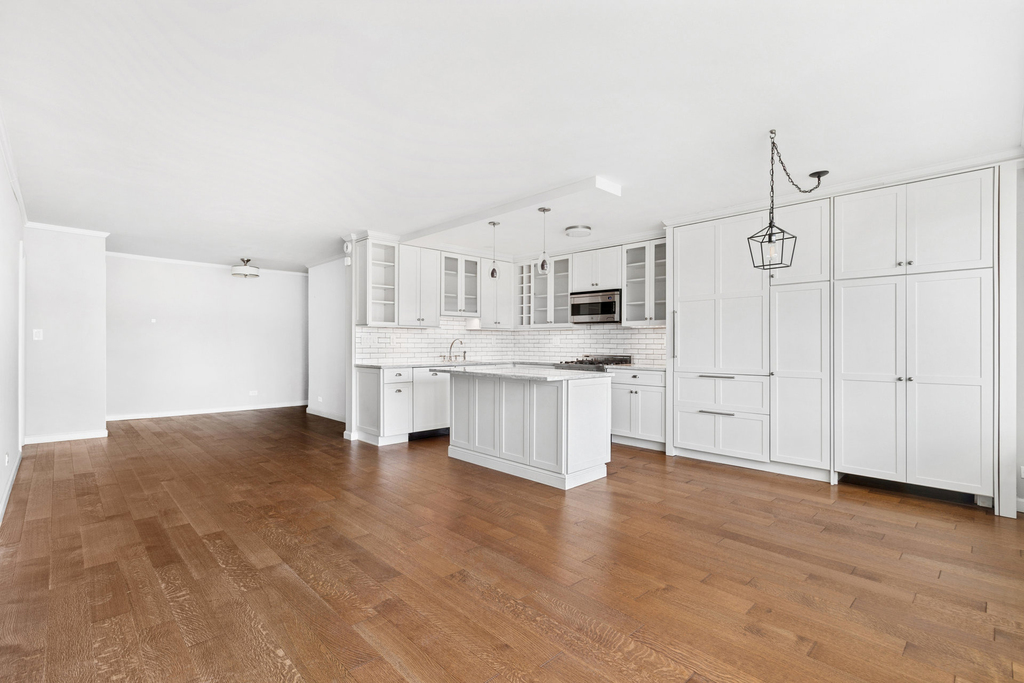 392 Central Park W - Photo 1