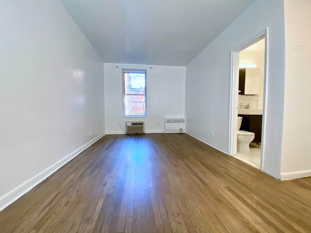 343 W 21st Street - Photo 1