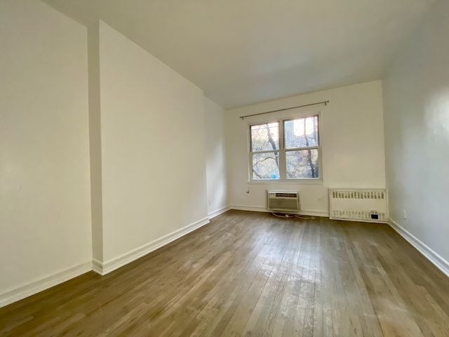 343 W 21st Street - Photo 2