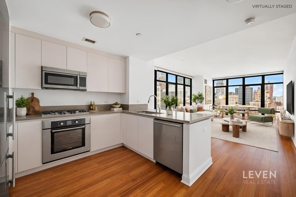 57 Reade Street - Photo 1