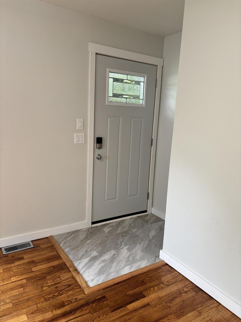 4727 Lexington Avenue - Photo 6