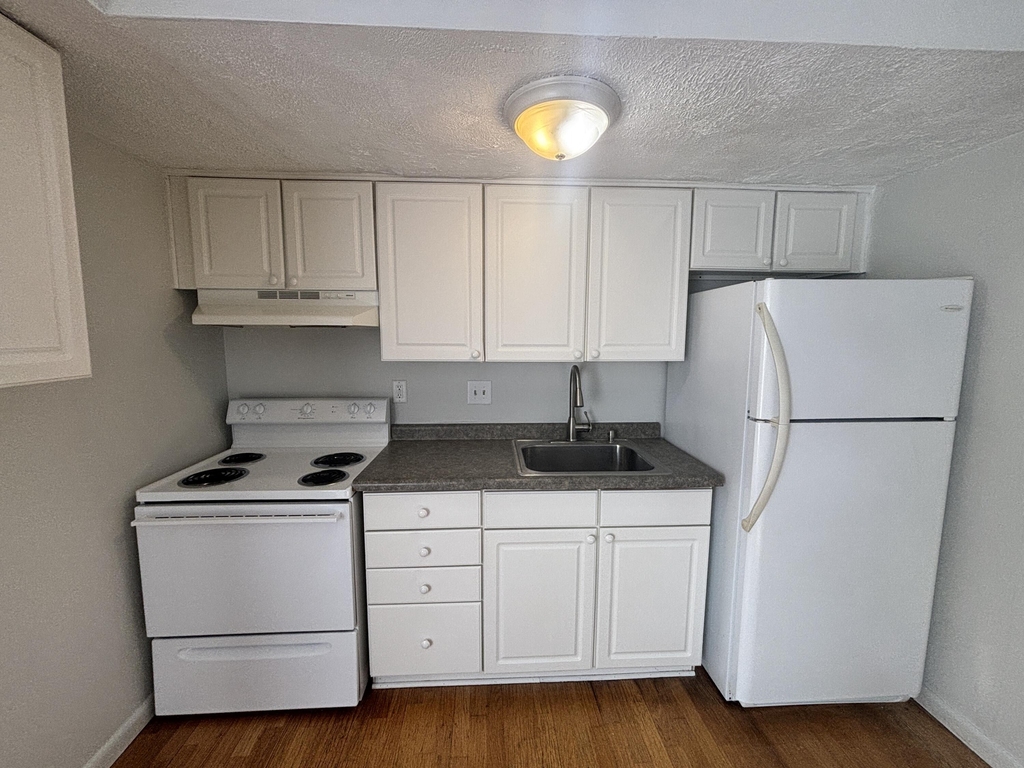 3522 Kenbrooke Court - Photo 4