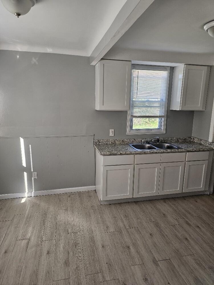 16067 Eastburn - Photo 4