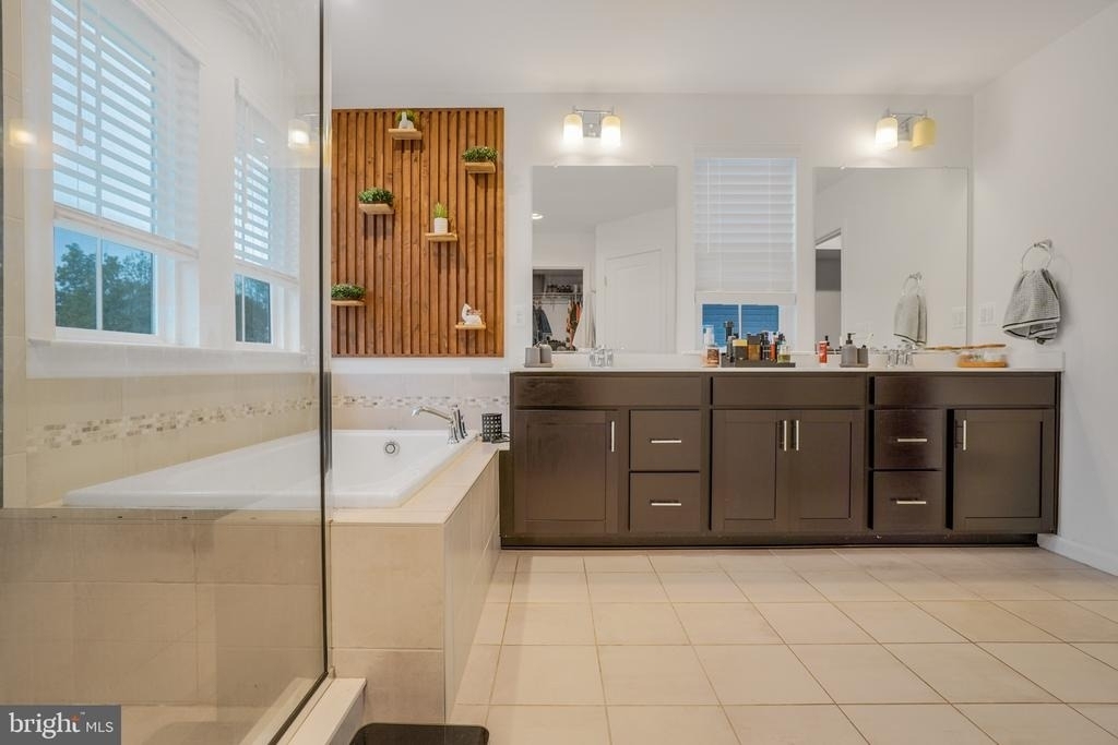 10008 S Streamview Court - Photo 23