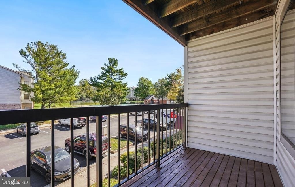 9574 Jayhawk Terrace - Photo 10