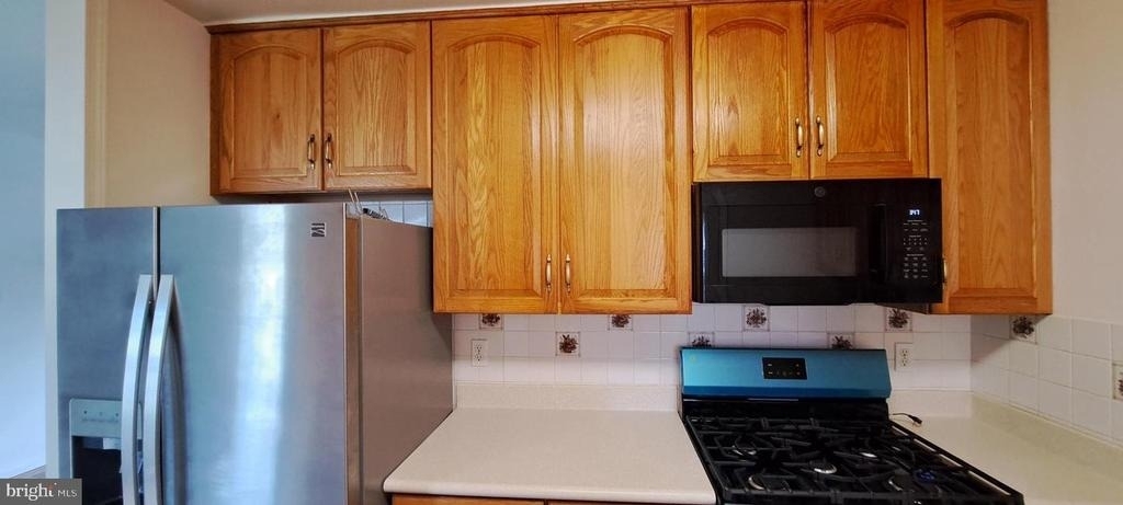 815 S Cypress Court - Photo 10