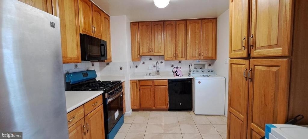 815 S Cypress Court - Photo 13