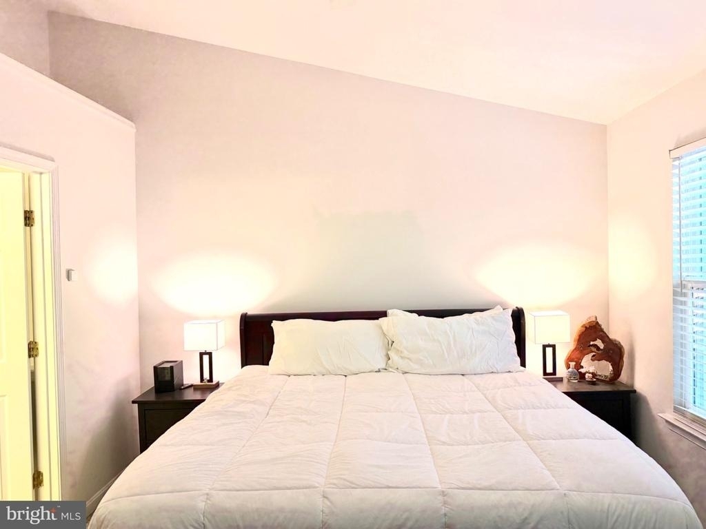 21830 Elkins Terrace - Photo 10