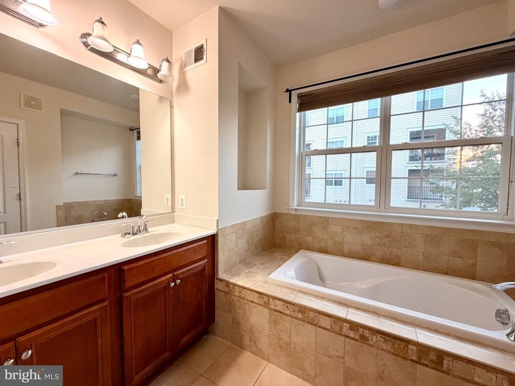 22691 Verde Gate Terrace - Photo 33