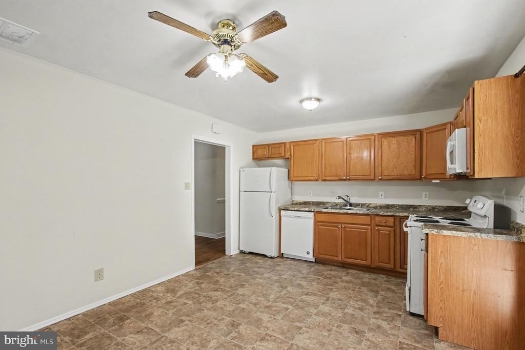 4435 Willow Tree Lane - Photo 6