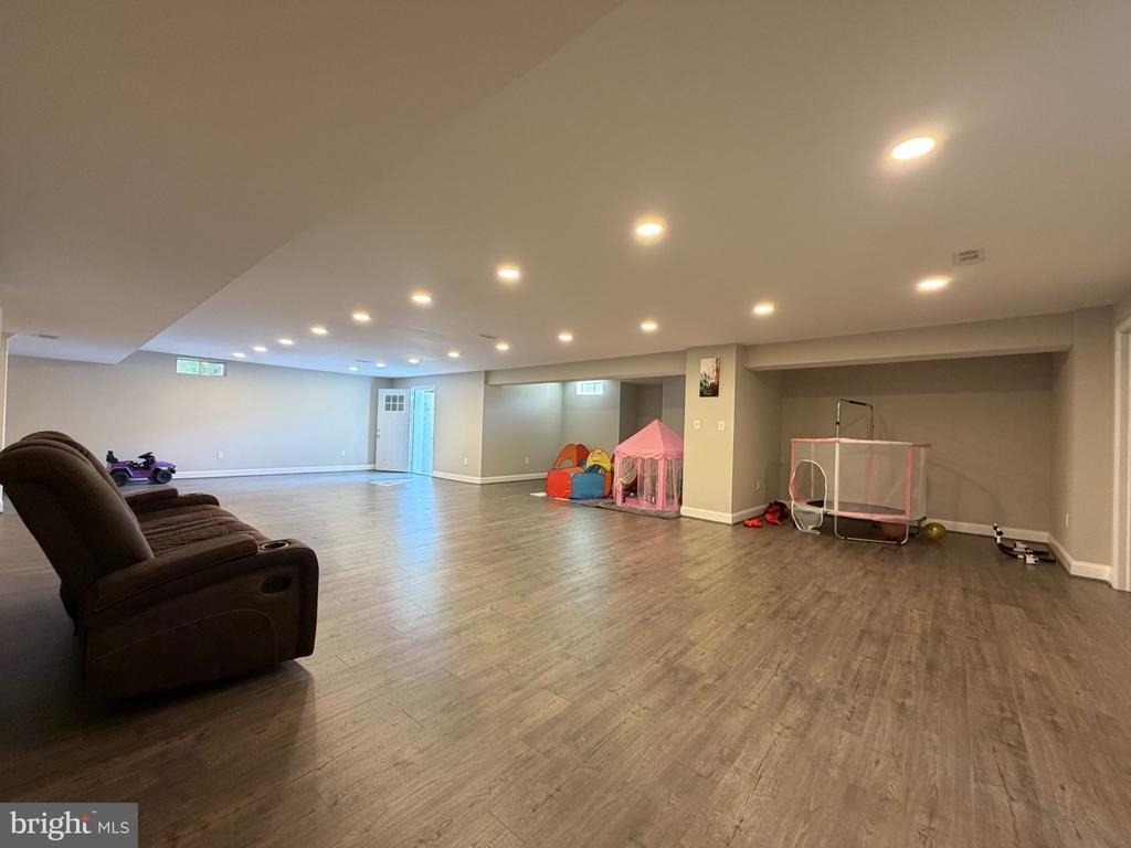 8312 Ivy Green Road - Photo 34