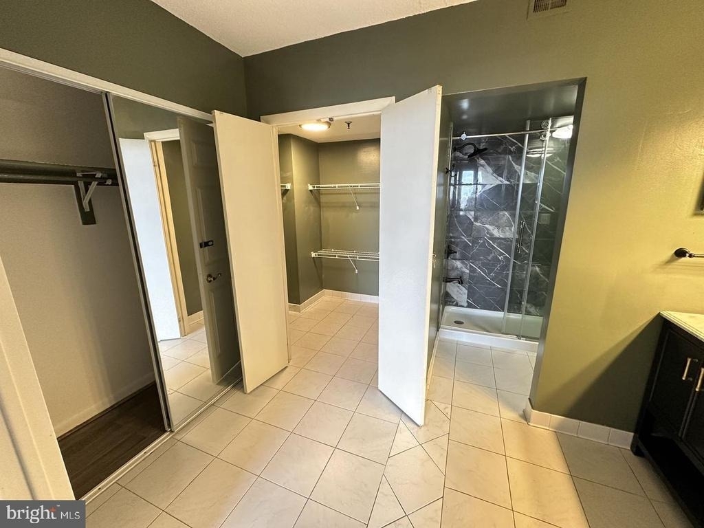 3709 S George Mason Drive - Photo 18