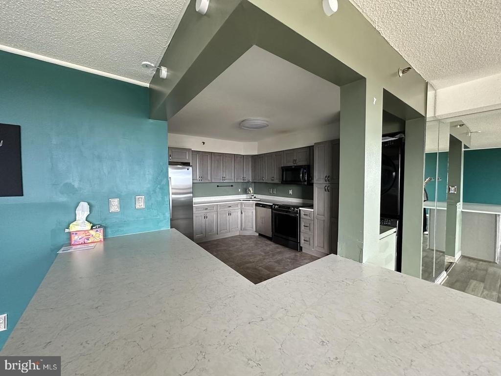 3709 S George Mason Drive - Photo 8