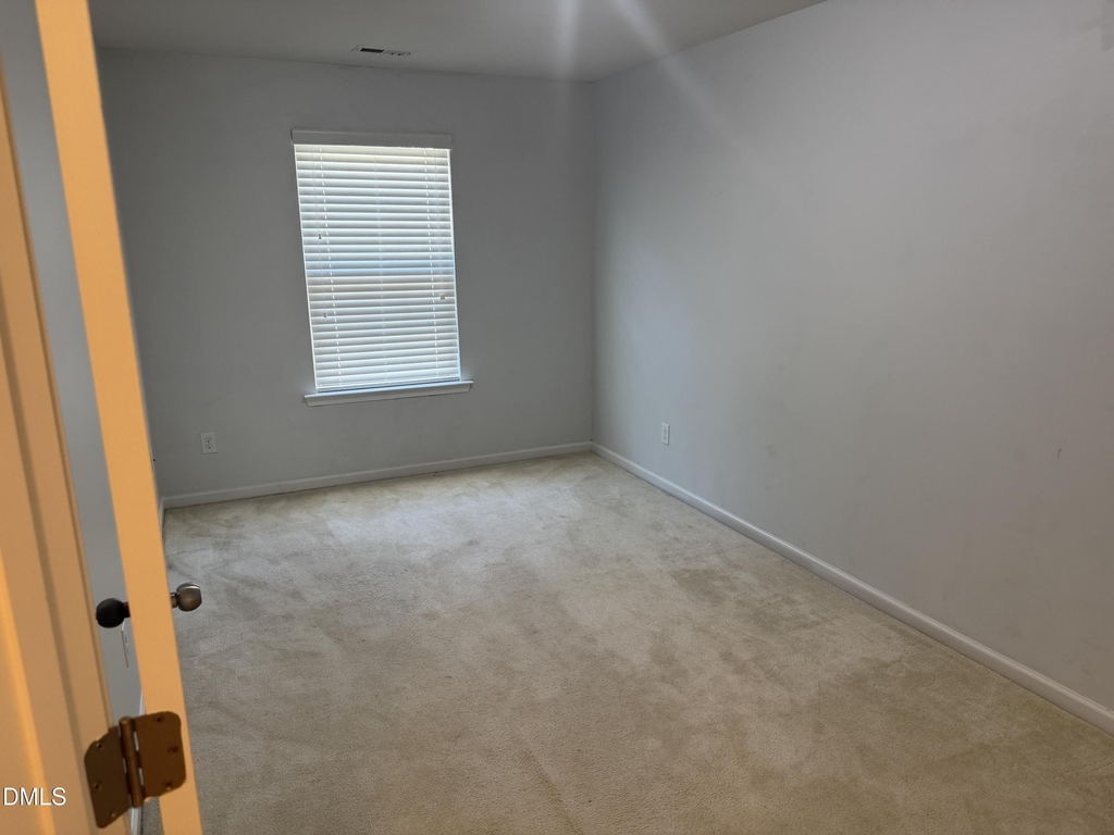 170 River Dell Townes Avenue - Photo 7