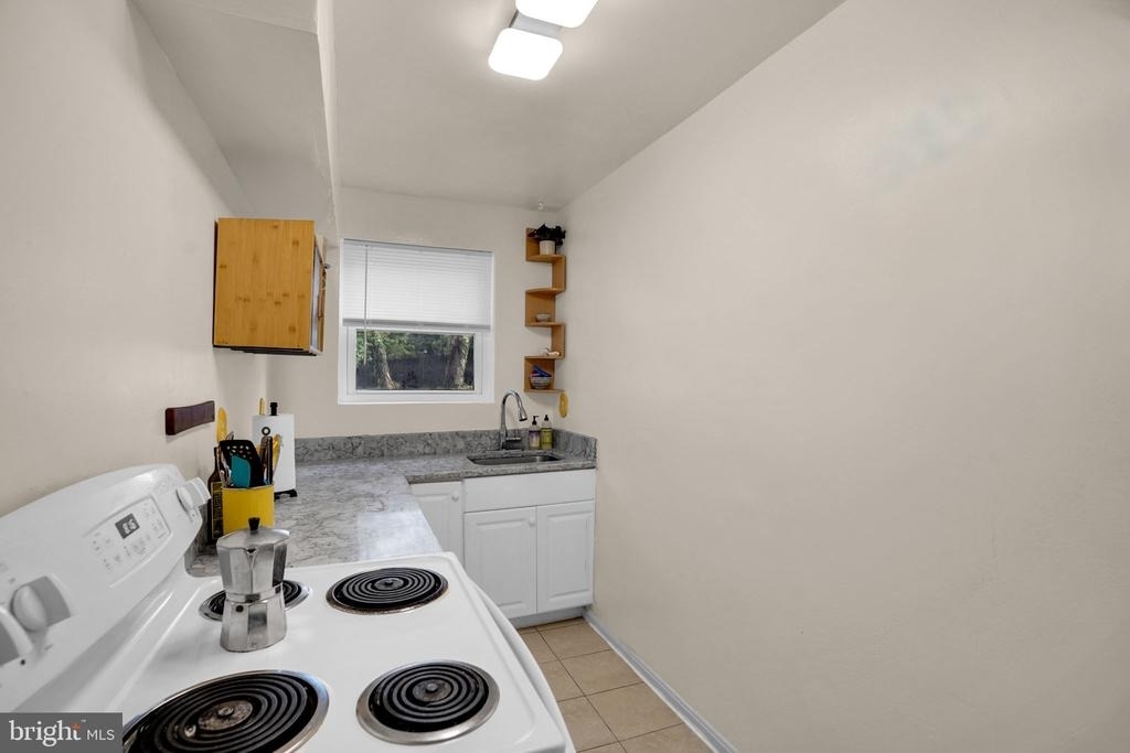 3045 Patrick Henry Drive - Photo 8