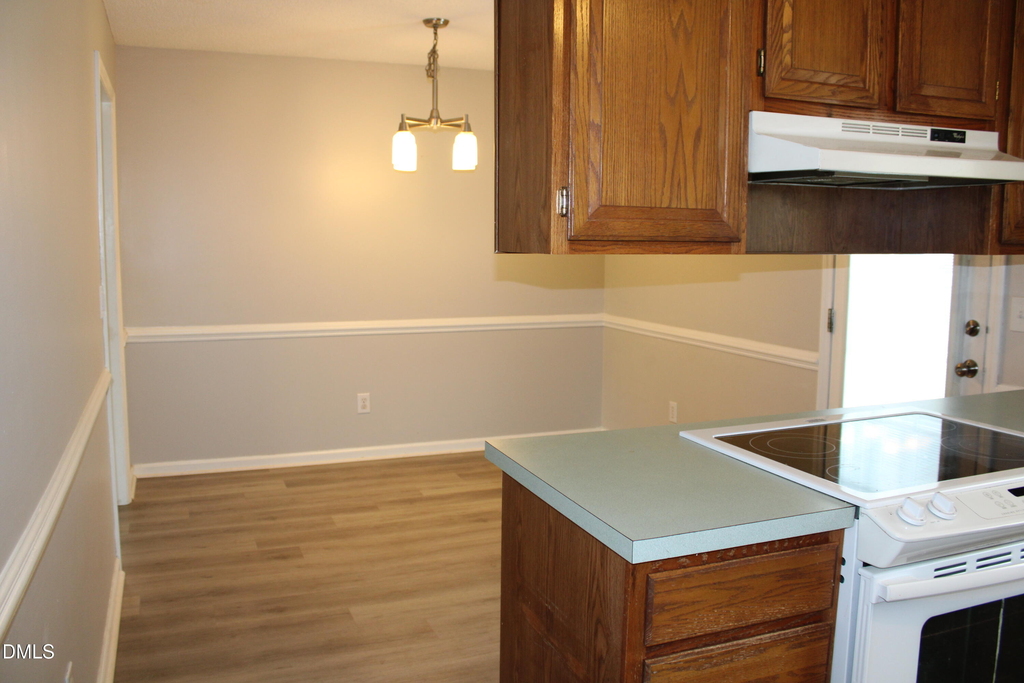 1400 Squire Ridge Drive - Photo 5