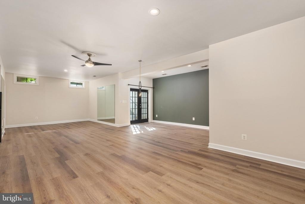 7216 White House Drive - Photo 3