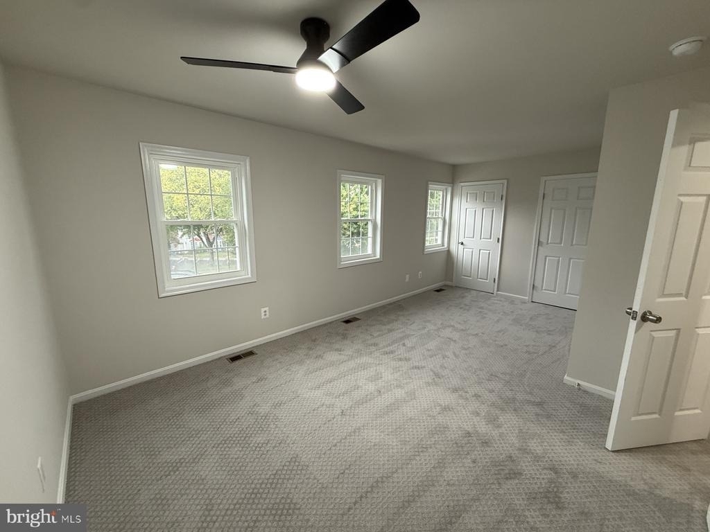 5305 Anchor Court - Photo 10