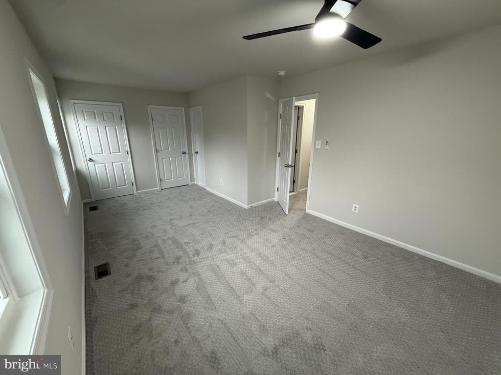 5305 Anchor Court - Photo 11