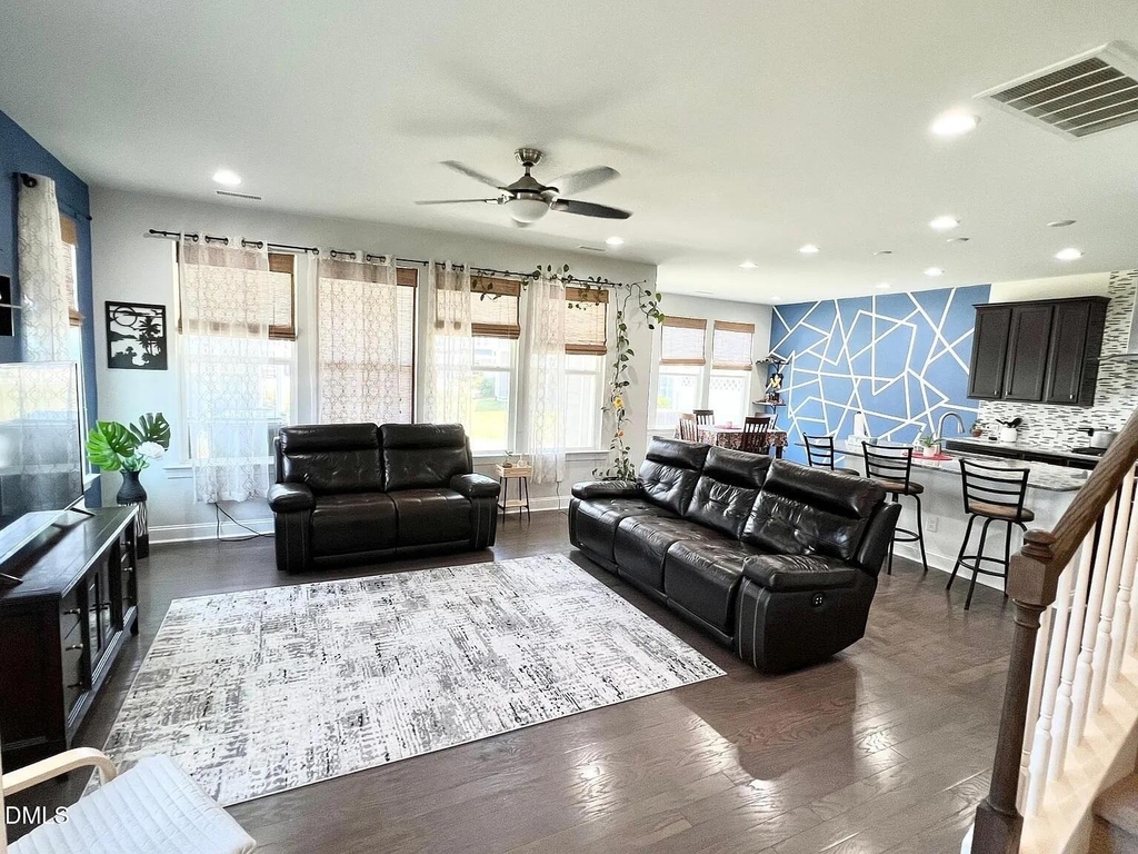 1032 Benay Road - Photo 6