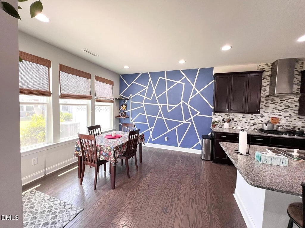 1032 Benay Road - Photo 5