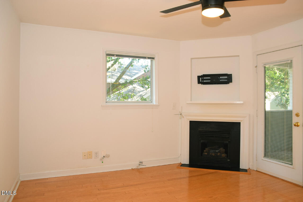 1221 Westview Lane - Photo 4