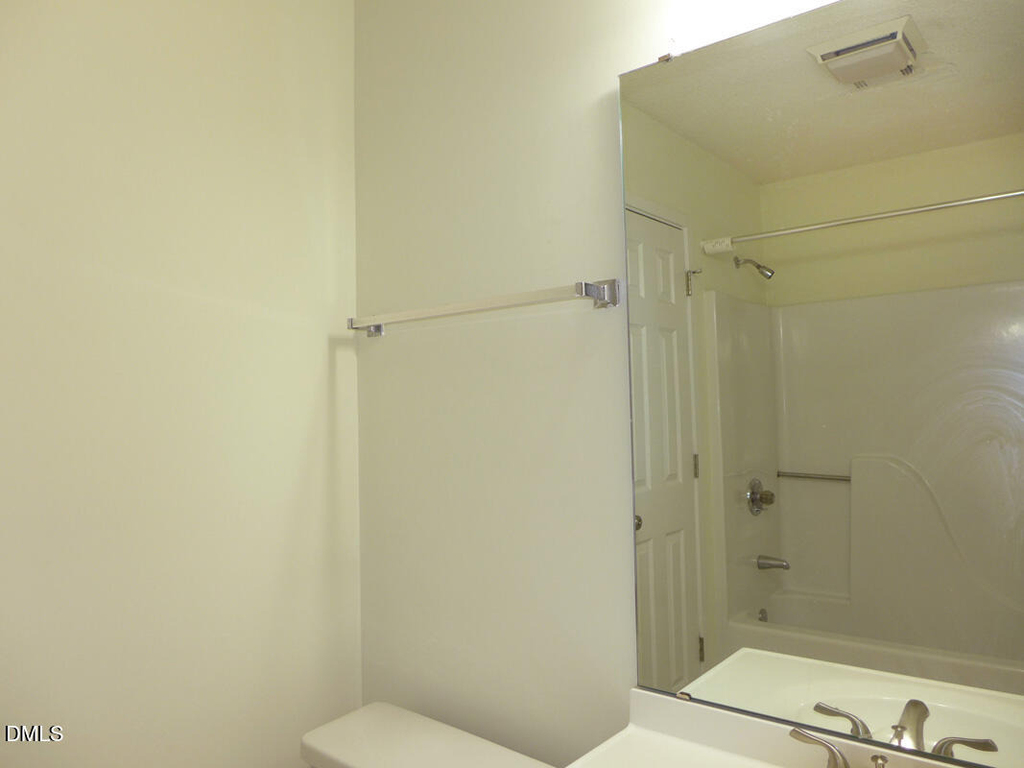 704 Martin Luther King Junior Boulevard - Photo 11