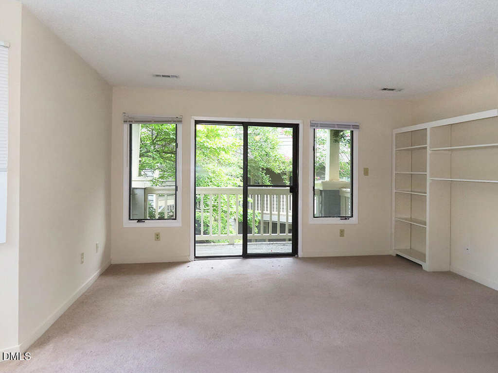 702 Martin Luther King Junior Boulevard - Photo 1