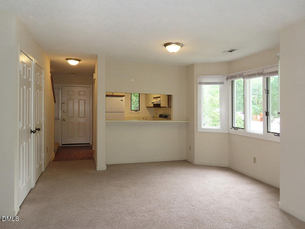 702 Martin Luther King Junior Boulevard - Photo 2