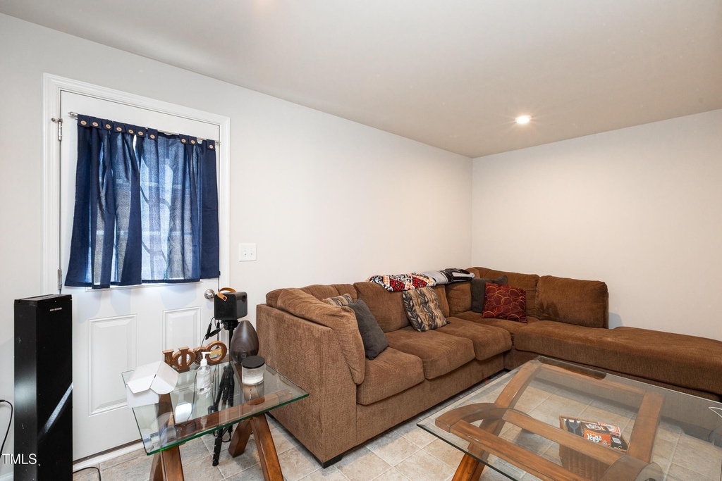 4005 Lush Grove Drive - Photo 4