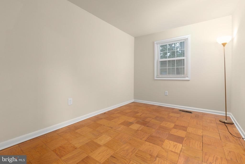 424 Greenbrier Court - Photo 30
