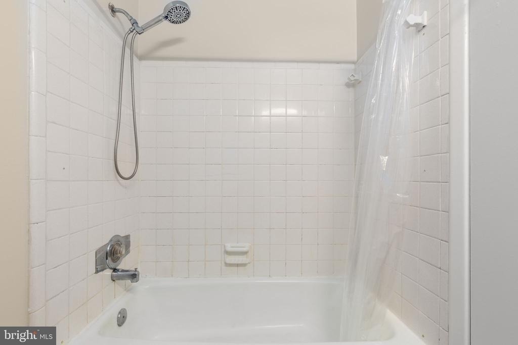 424 Greenbrier Court - Photo 34