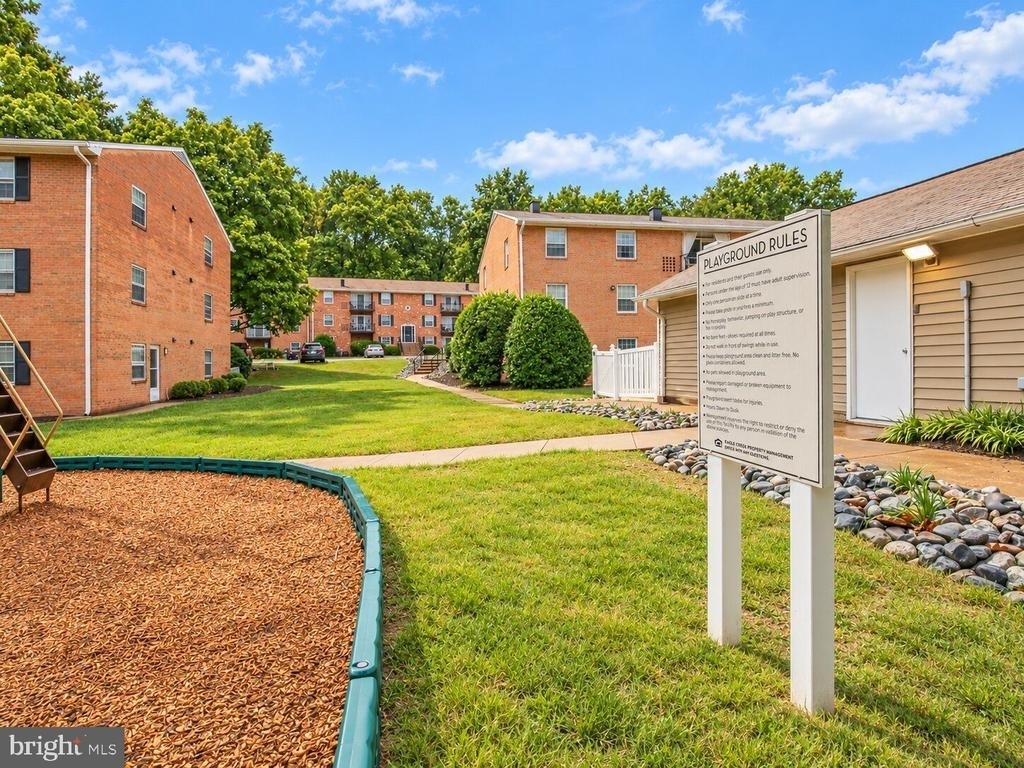 424 Greenbrier Court - Photo 46