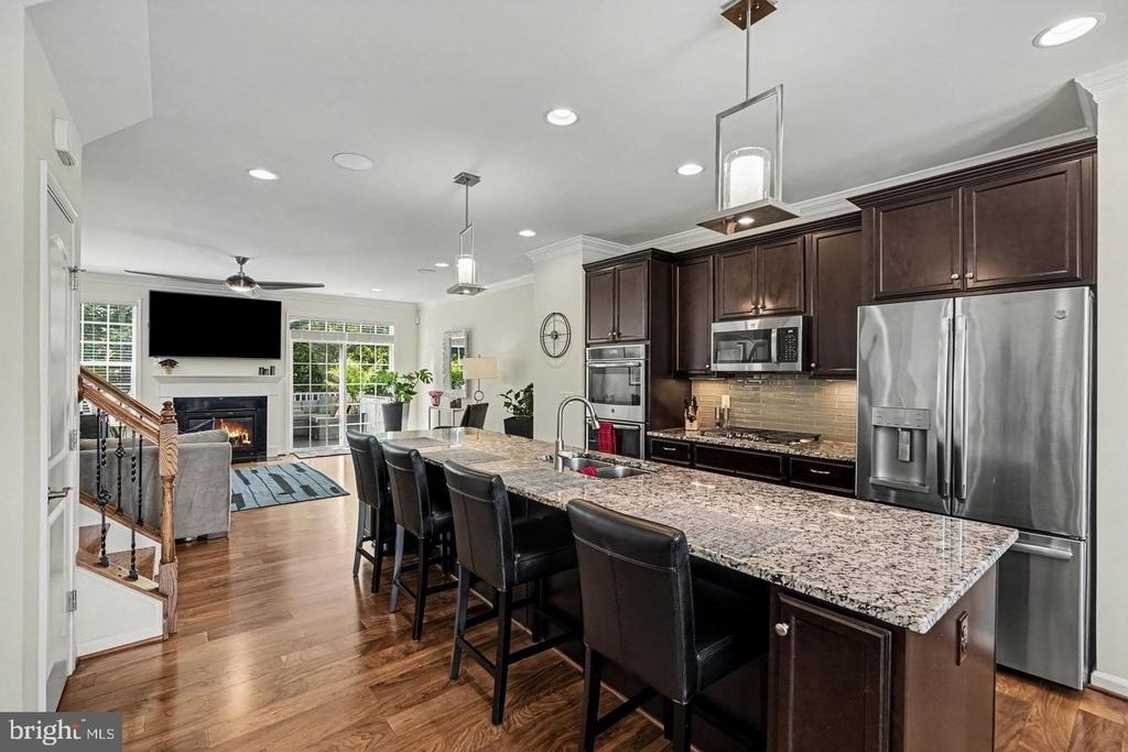 1327 Gilmore Street - Photo 1