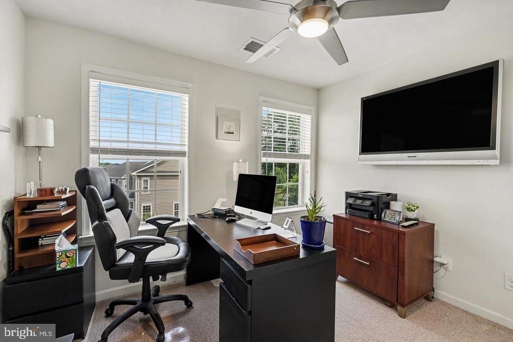 1327 Gilmore Street - Photo 26